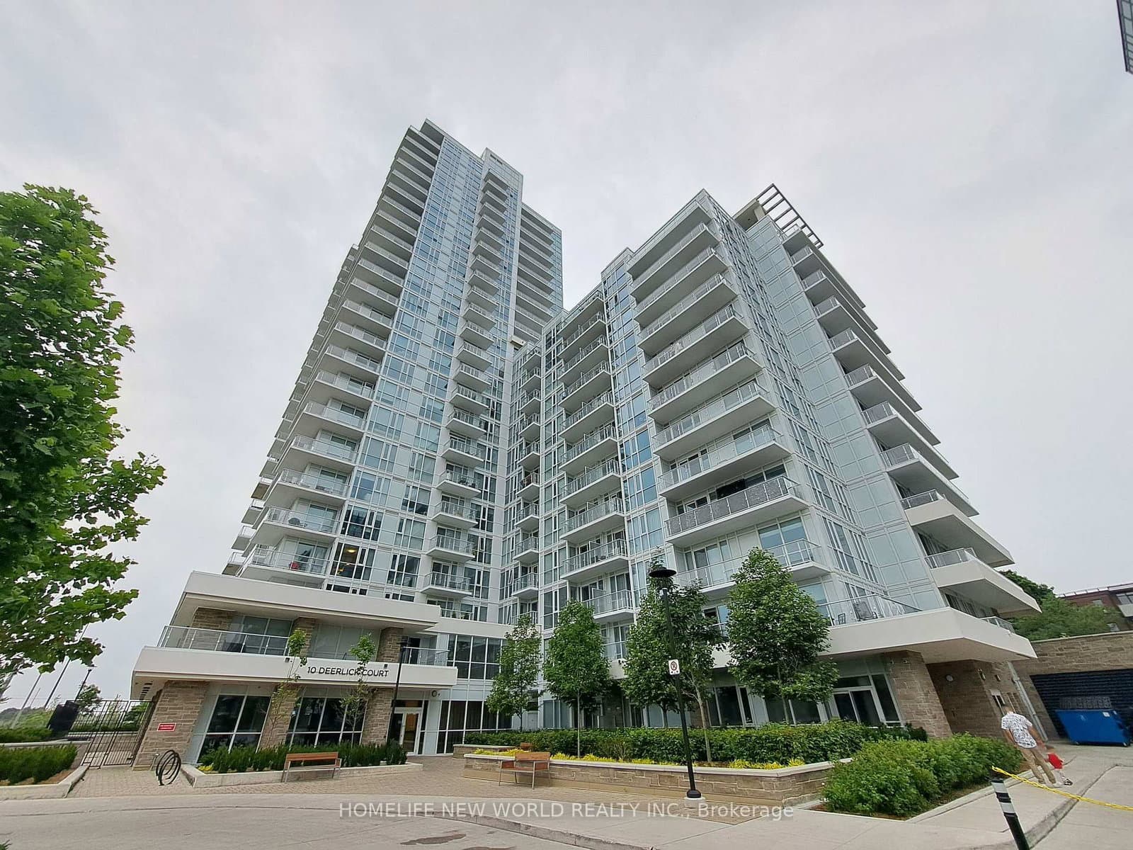 #613 - 10 Deerlick Court