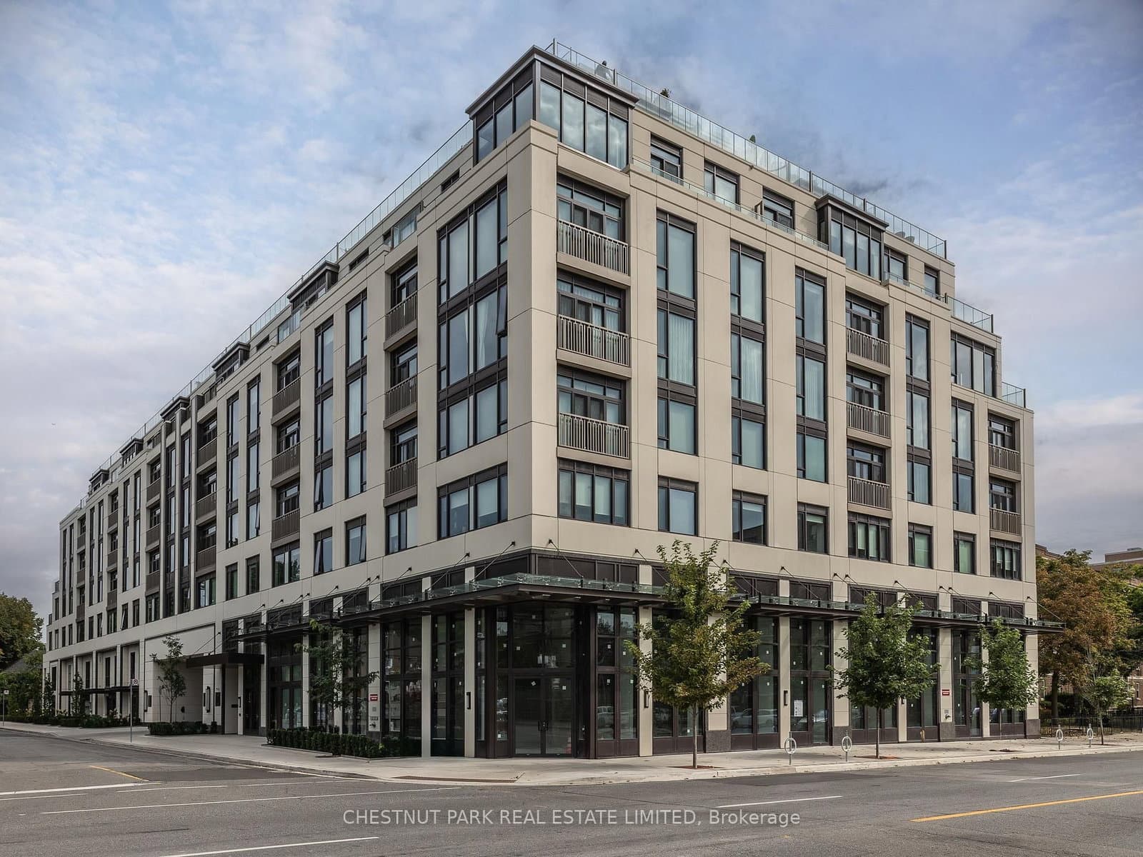 #513 - 1 Strathgowan Avenue