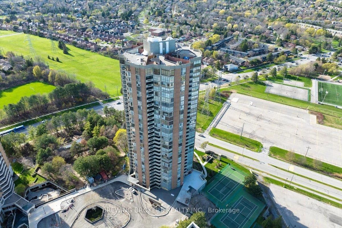 #501 - 85 Skymark Drive