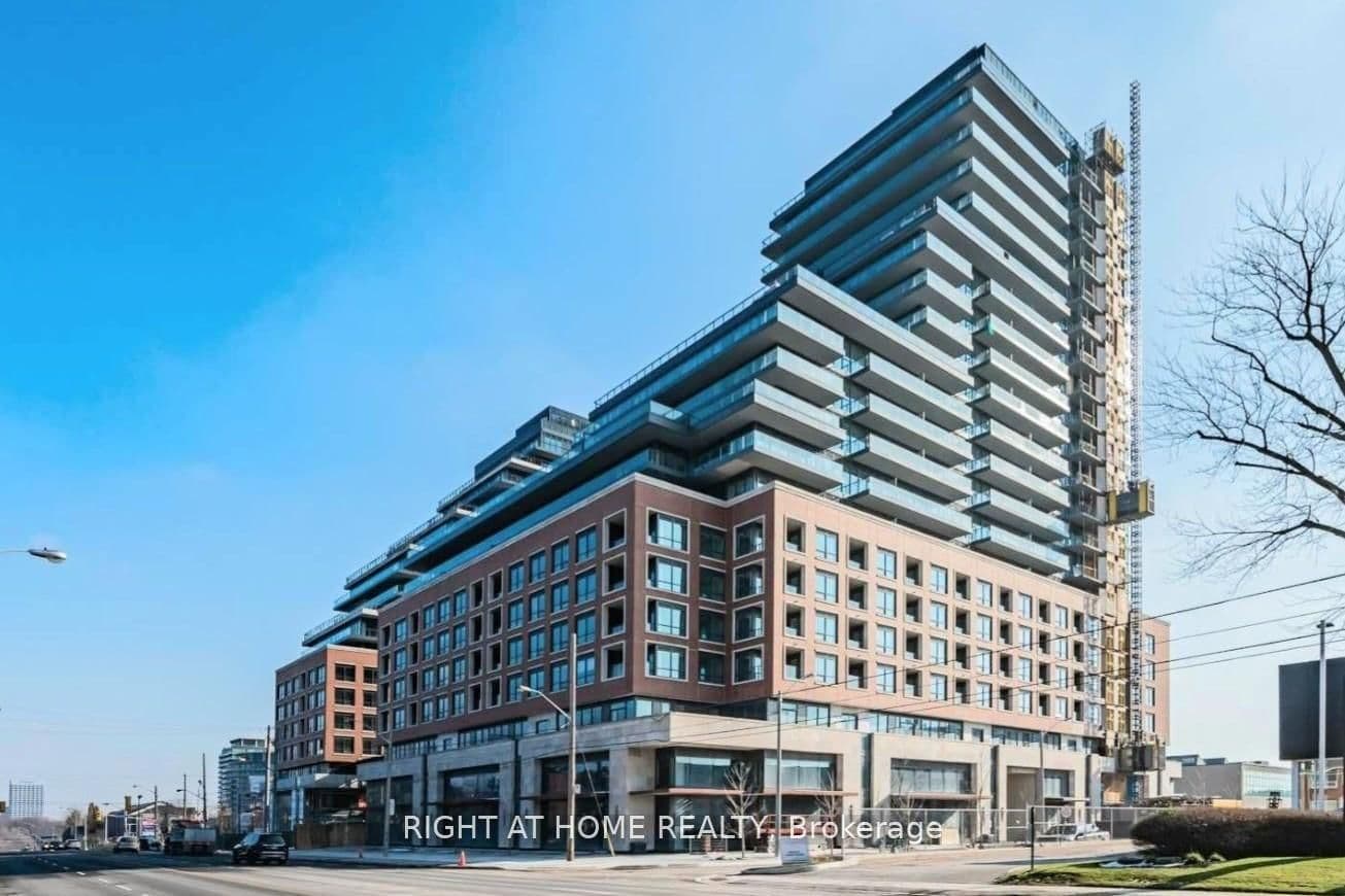 #319 - 33 Frederick Todd Way W