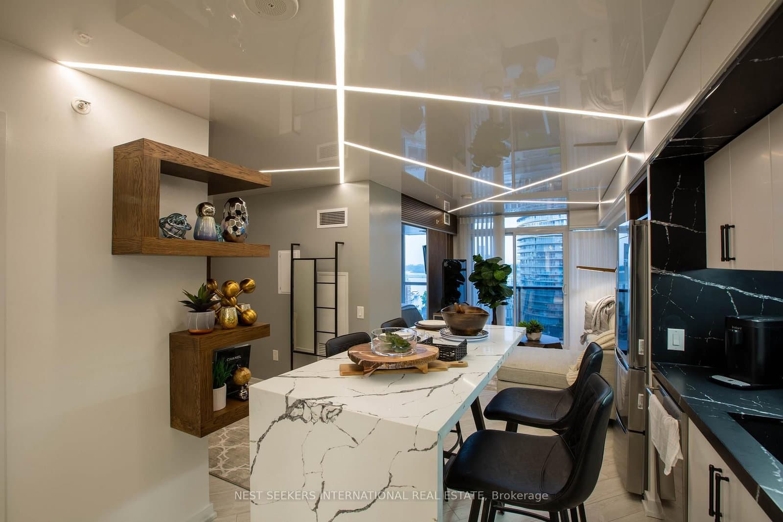 #1605 - 85 Queens Wharf Road