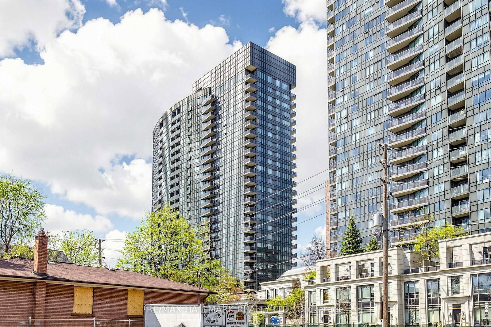 #1124 - 25 Greenview Avenue