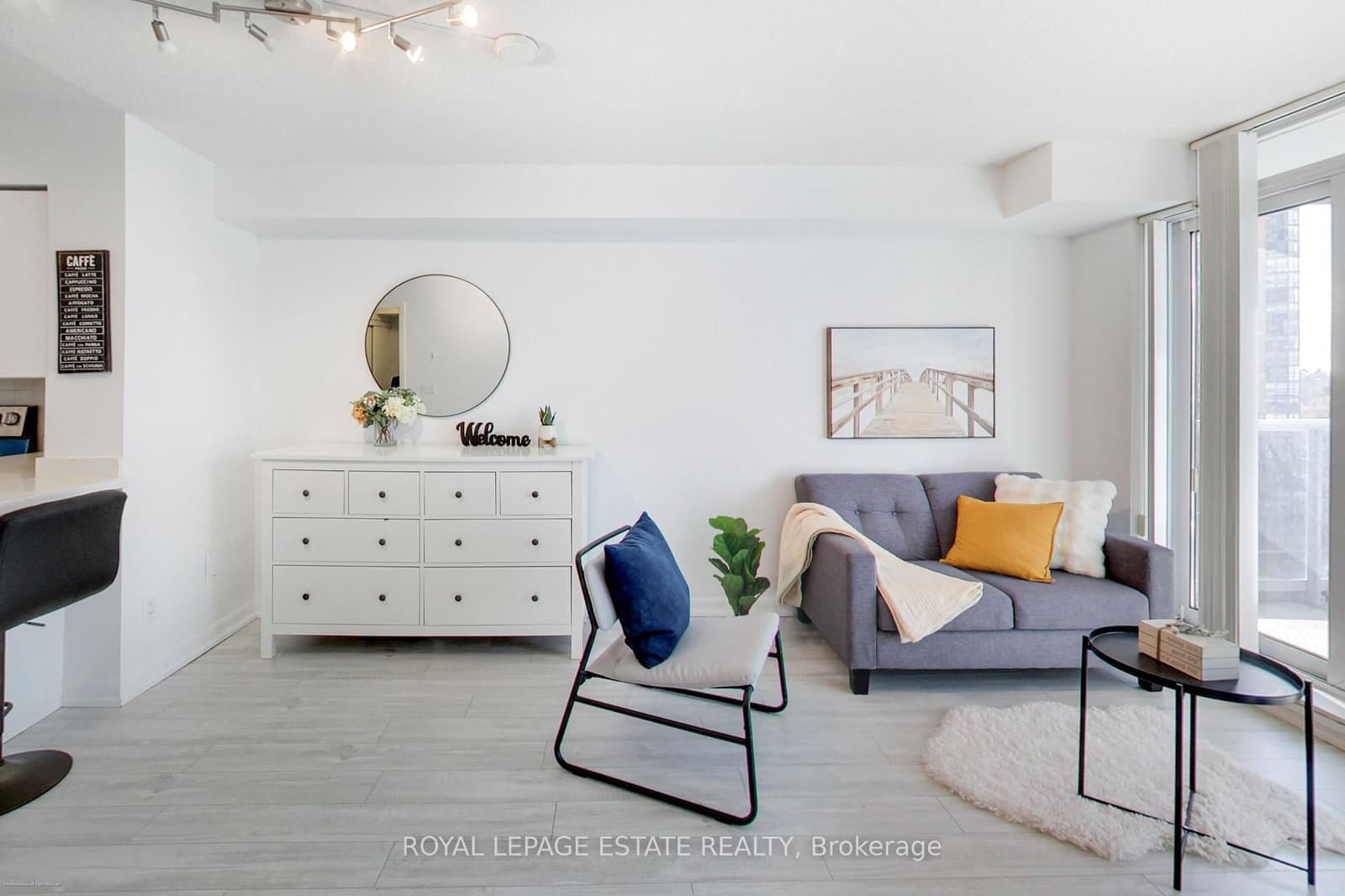 #808 - 4978 Yonge Street