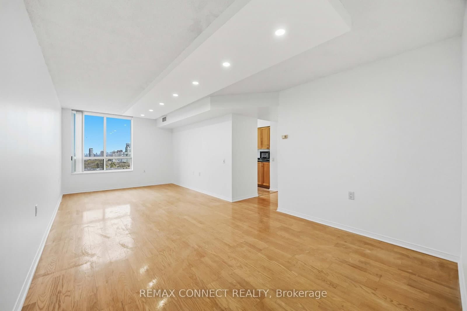 #2010 - 35 Finch Avenue E