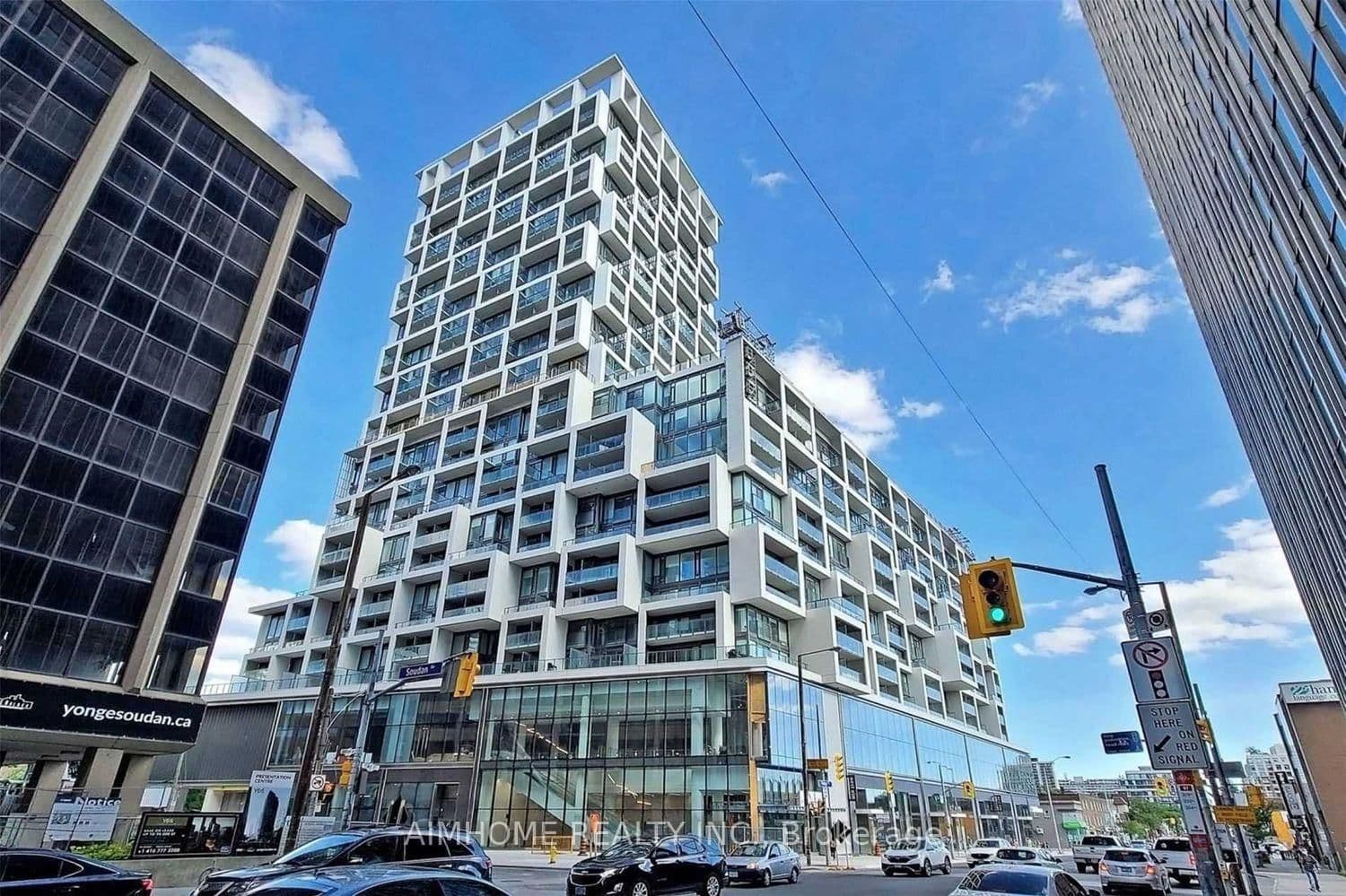 #1538 - 8 Hillsdale Avenue