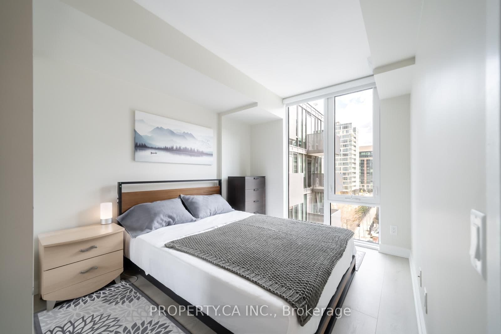 #606 - 38 Monte Kwinter Court