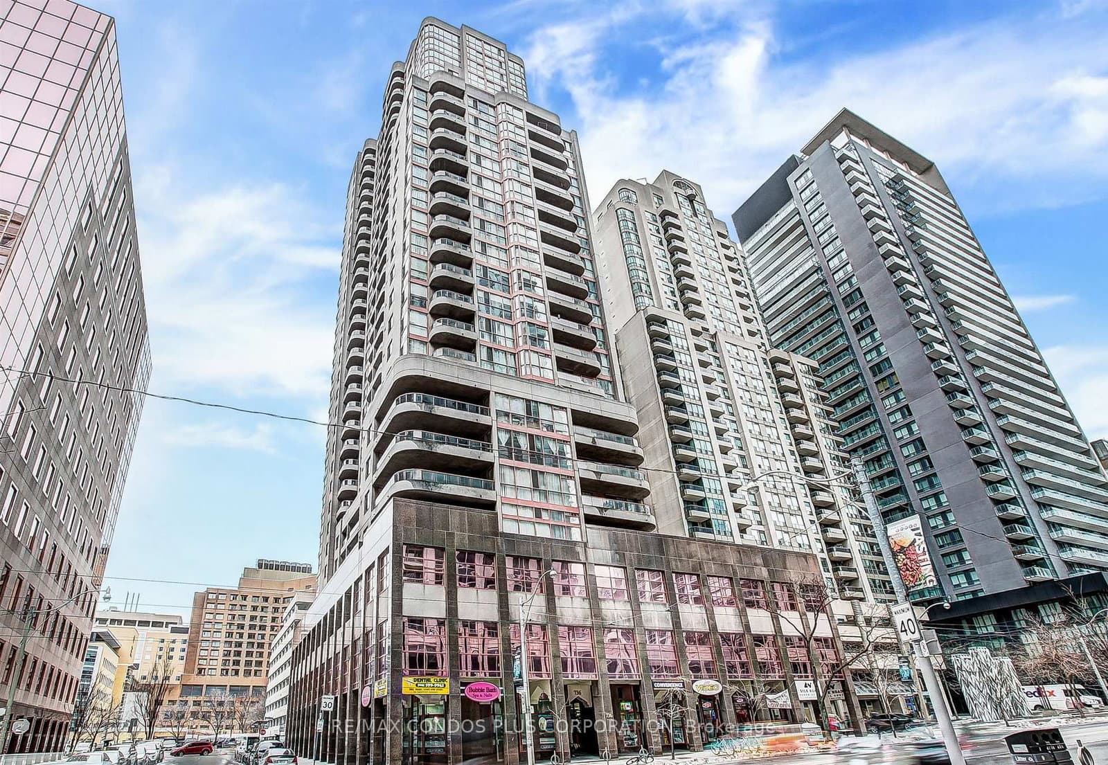 #1601 - 736 Bay Street