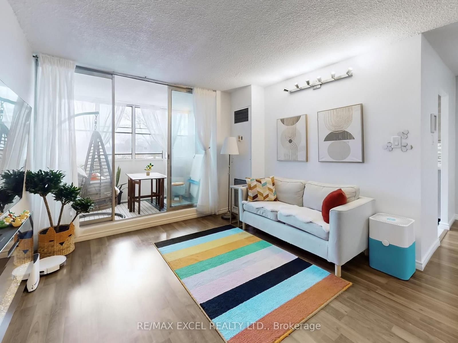 #301 - 205 Hilda Avenue