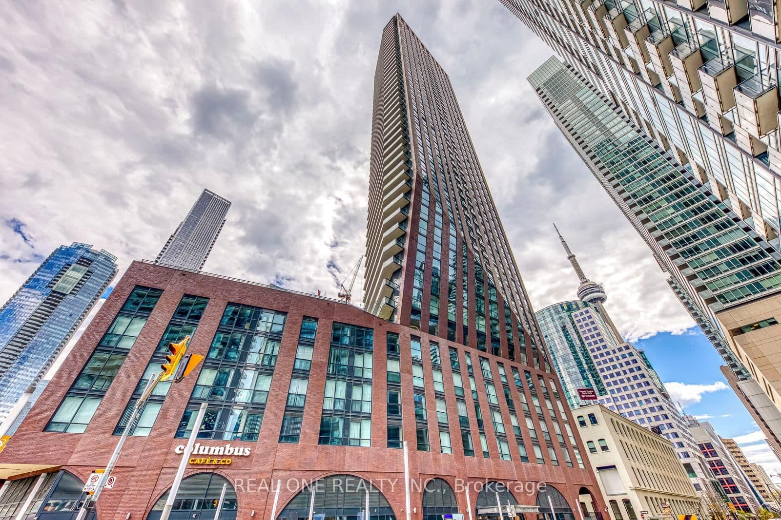 99 JOHN Street, Unit 1001
