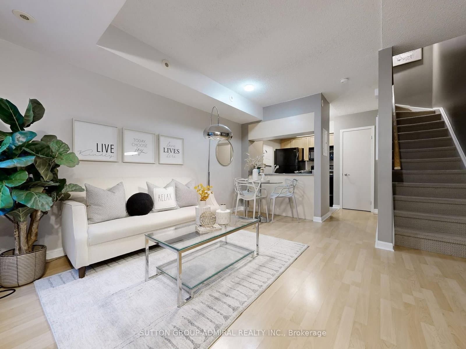 #516 - 3 Everson Drive