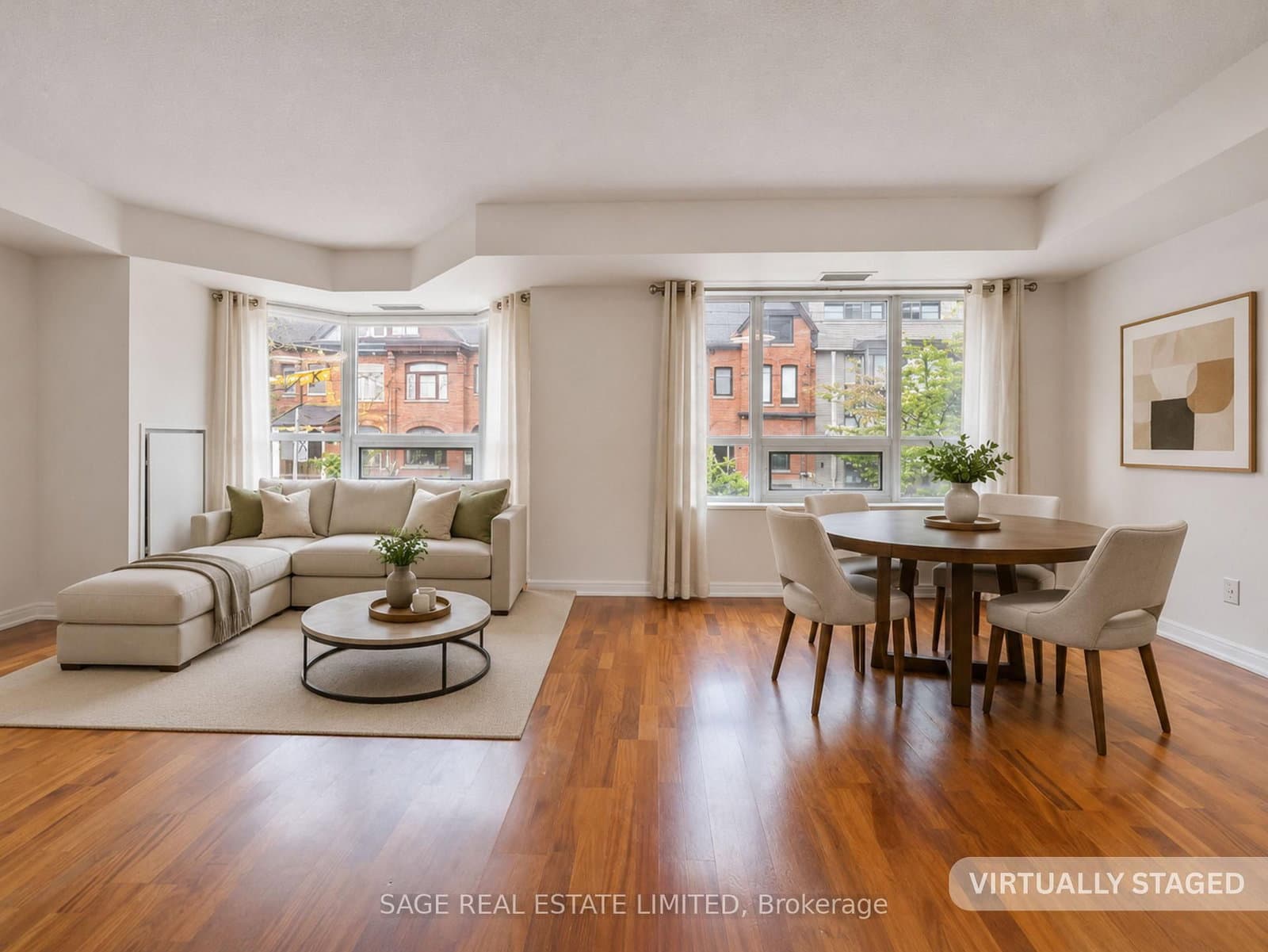 #209 - 18 Beverley Street