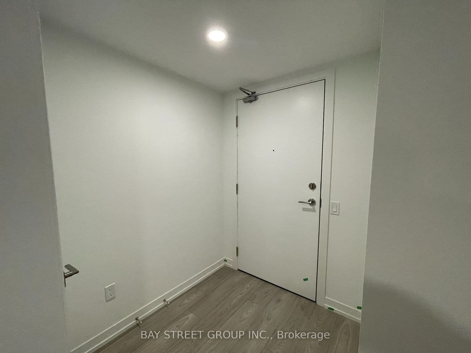 #2701 - 82 Dalhousie Street