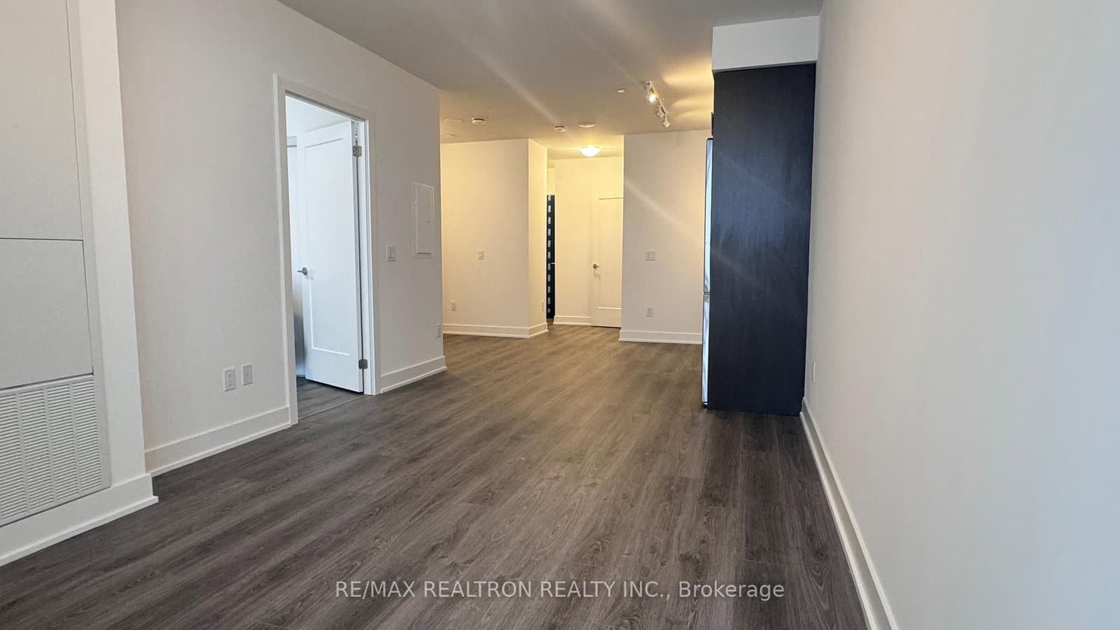 2545 Simcoe Street N, Unit 913