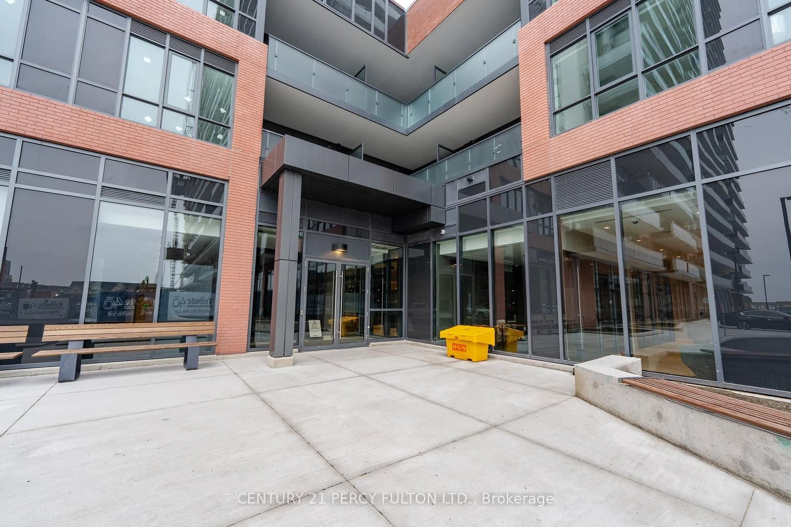 2545 Simcoe Street N, Unit 1114