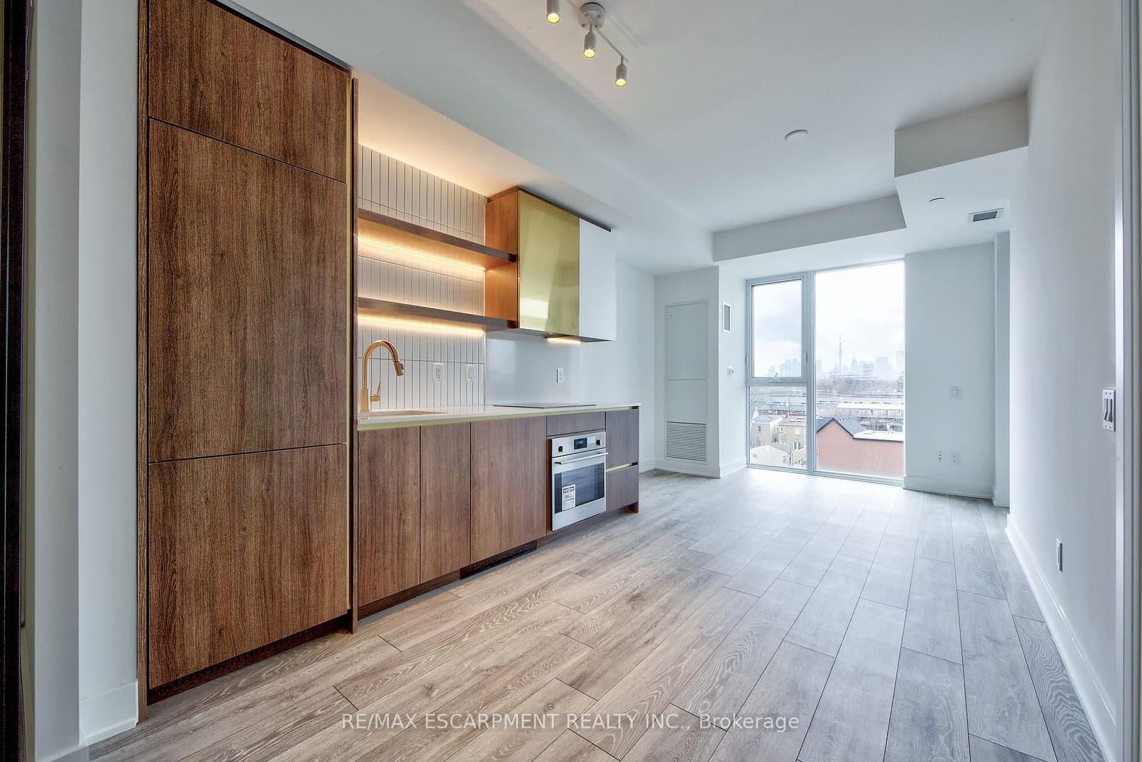 1285 Queen Street E, Unit 514