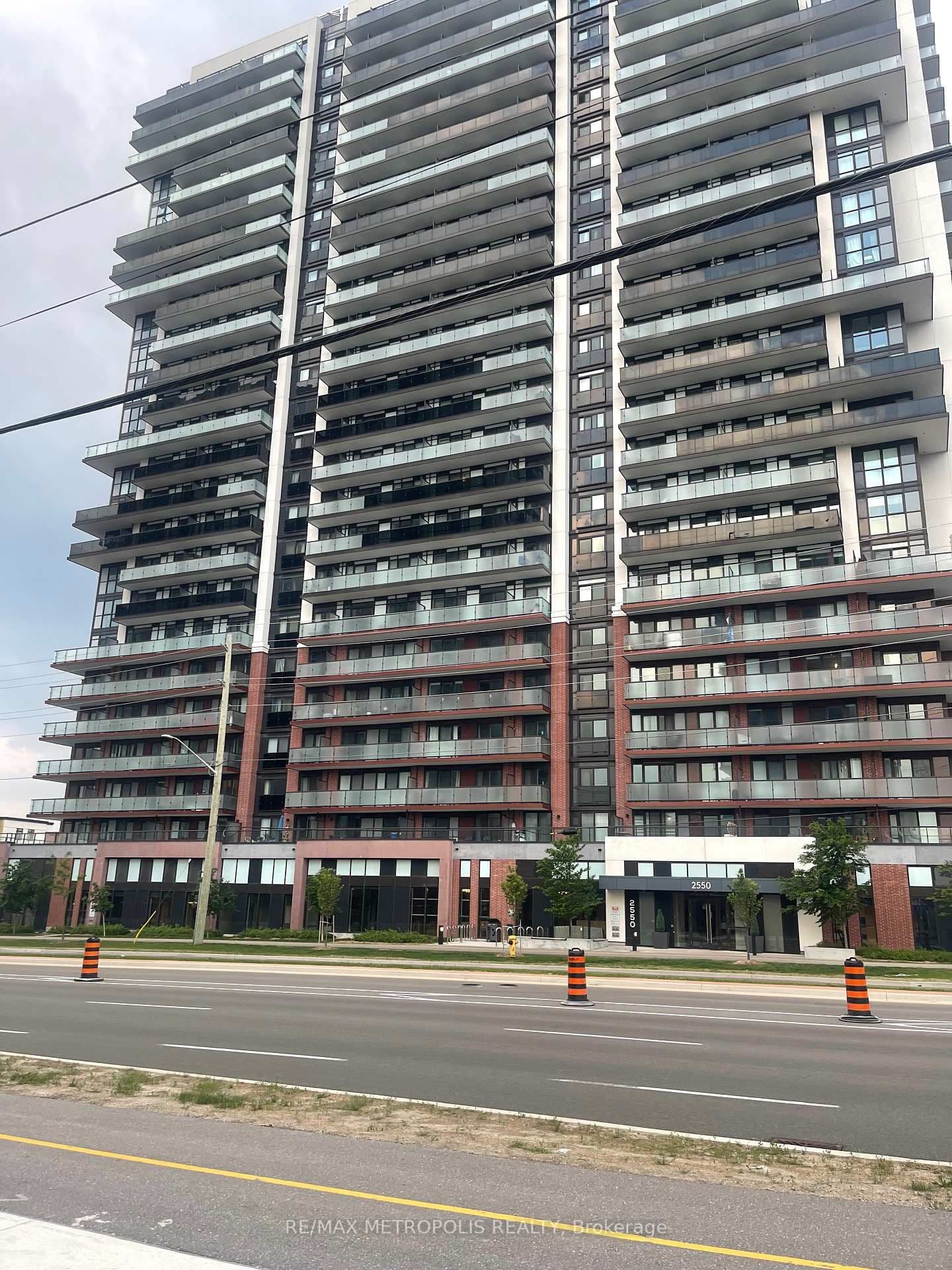 2545 Simcoe Street N, Unit 413