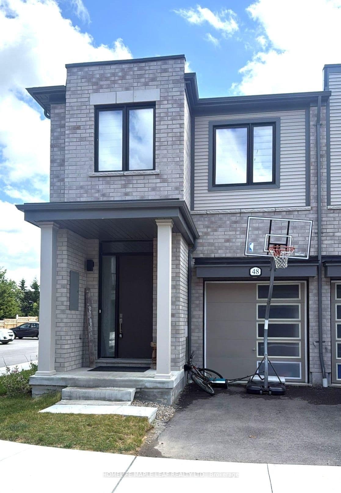 48 Sorbara Way