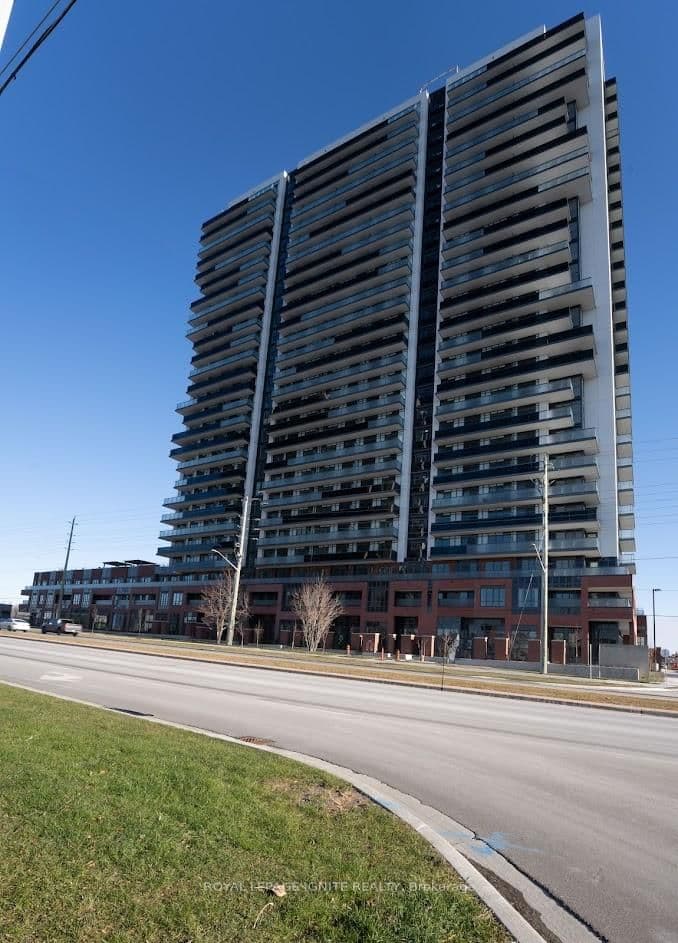 2545 Simcoe Street N, Unit 512