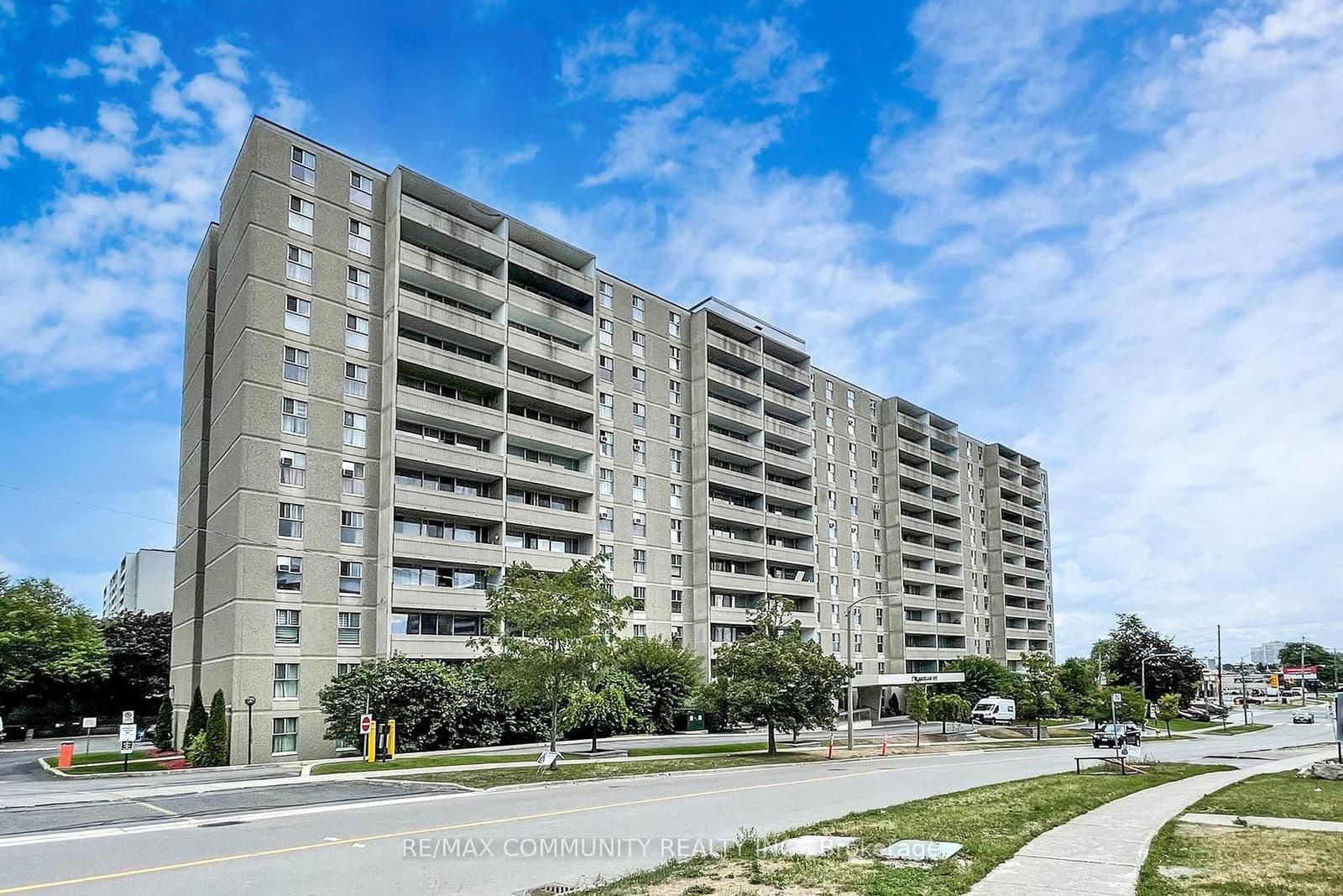 #213 - 2 Glamorgan Avenue
