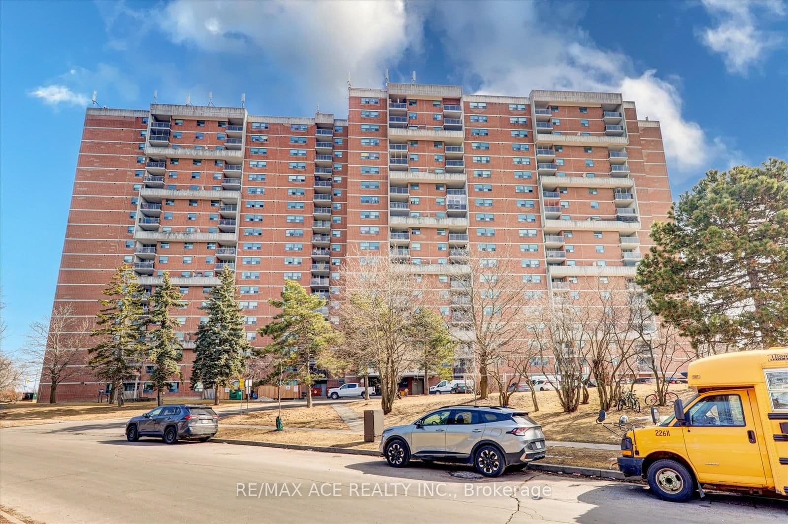 #1414 - 100 Wingarden Court