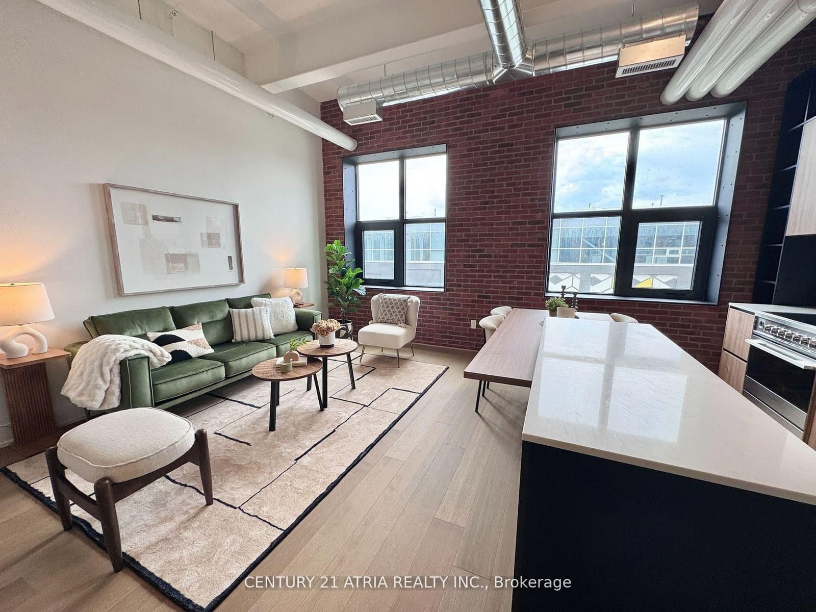 150 Logan Avenue, Unit 404