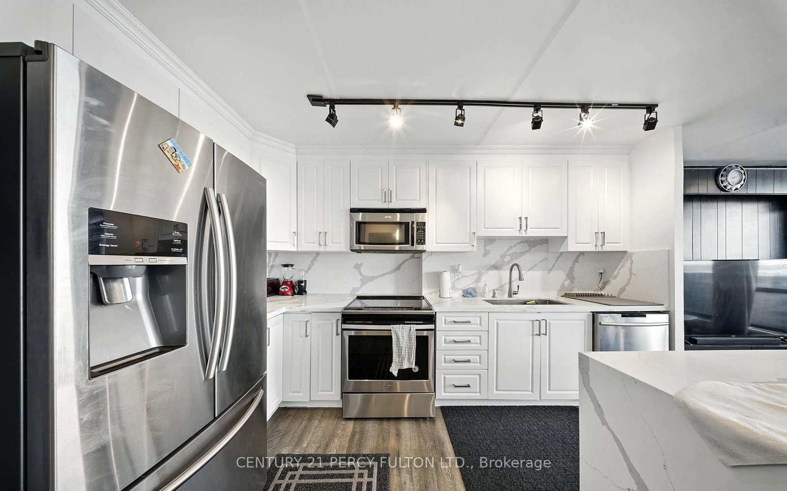 #1212 - 2 Glamorgan Avenue
