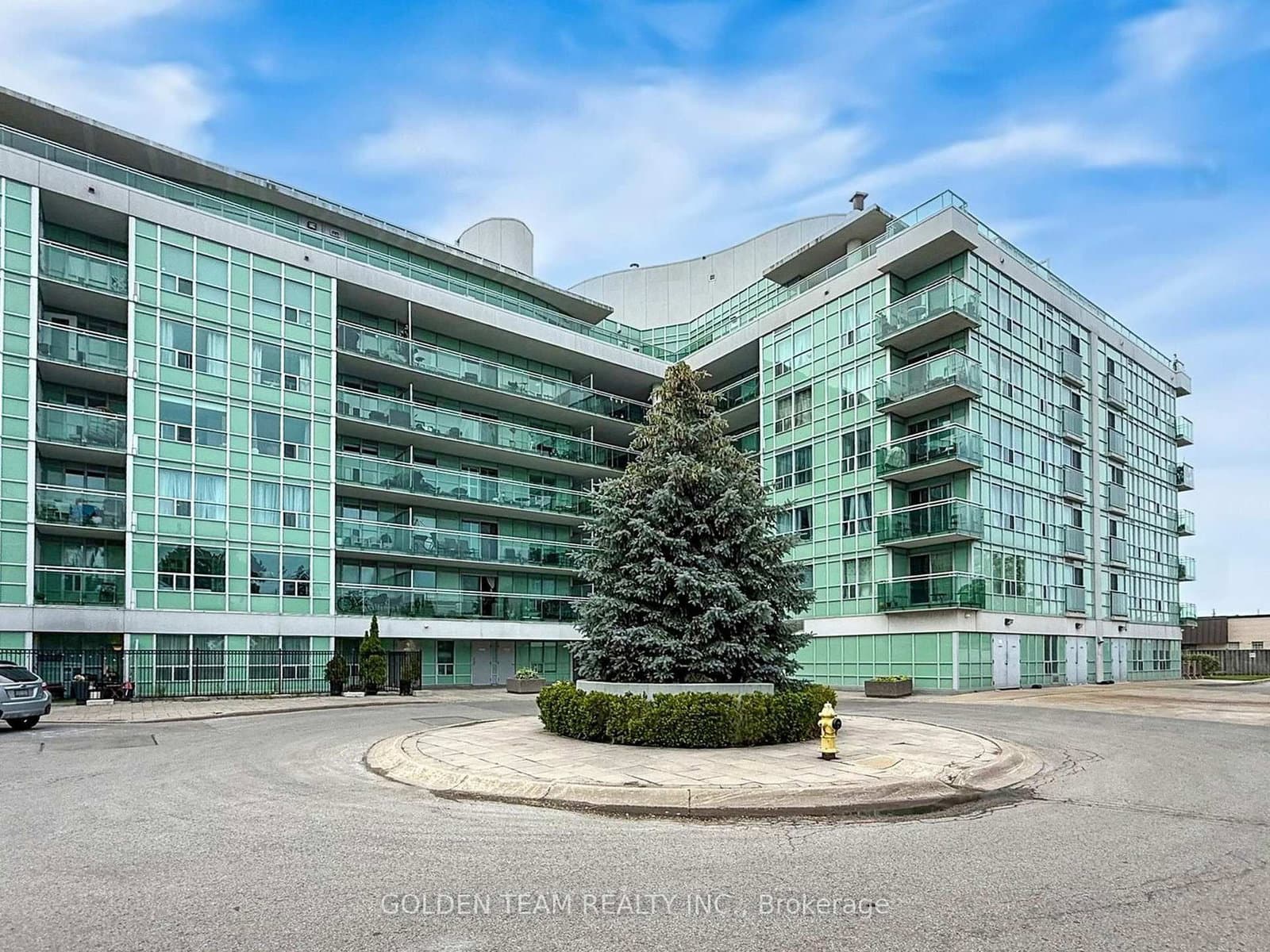 #531 - 60 Fairfax Crescent