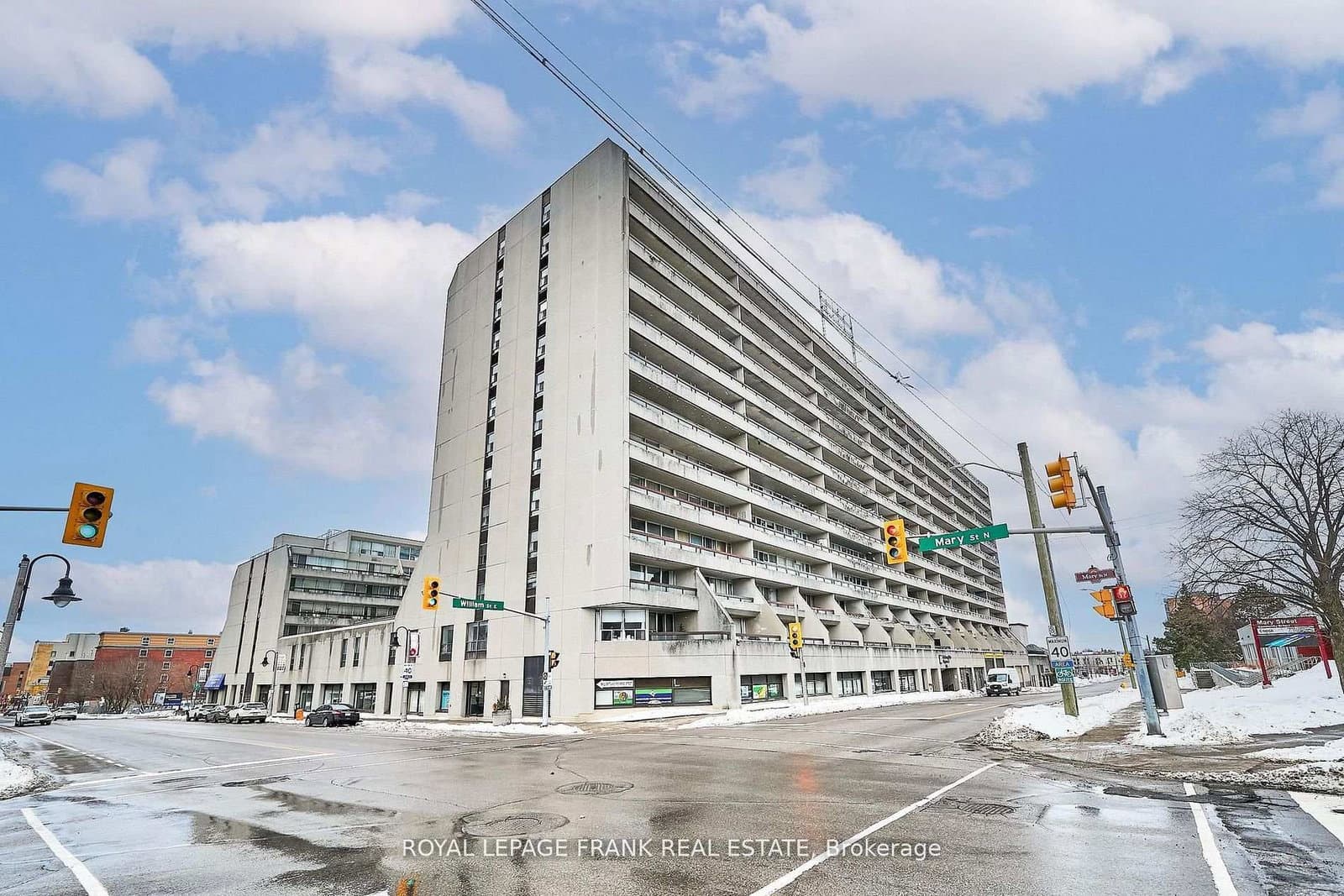 #505 - 55 William Street E