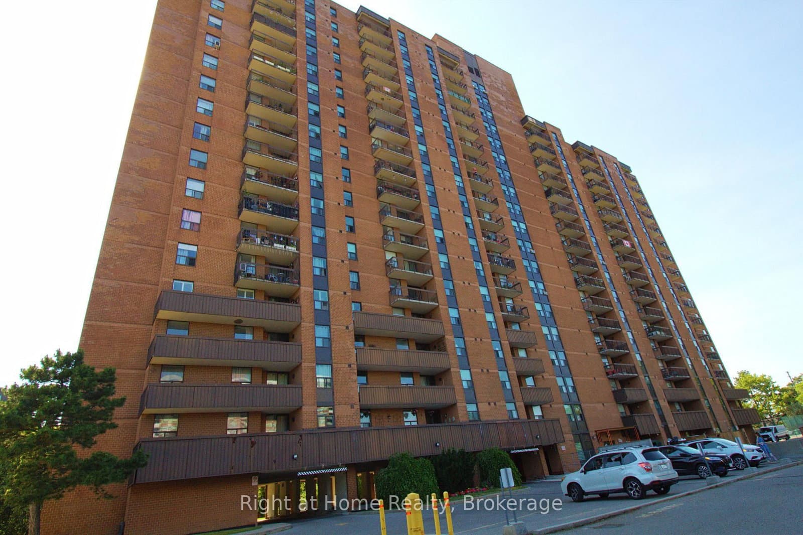 #904 - 90 Ling Road