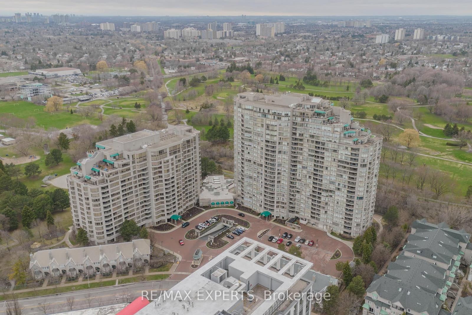 #527 - 138 Bonis Avenue