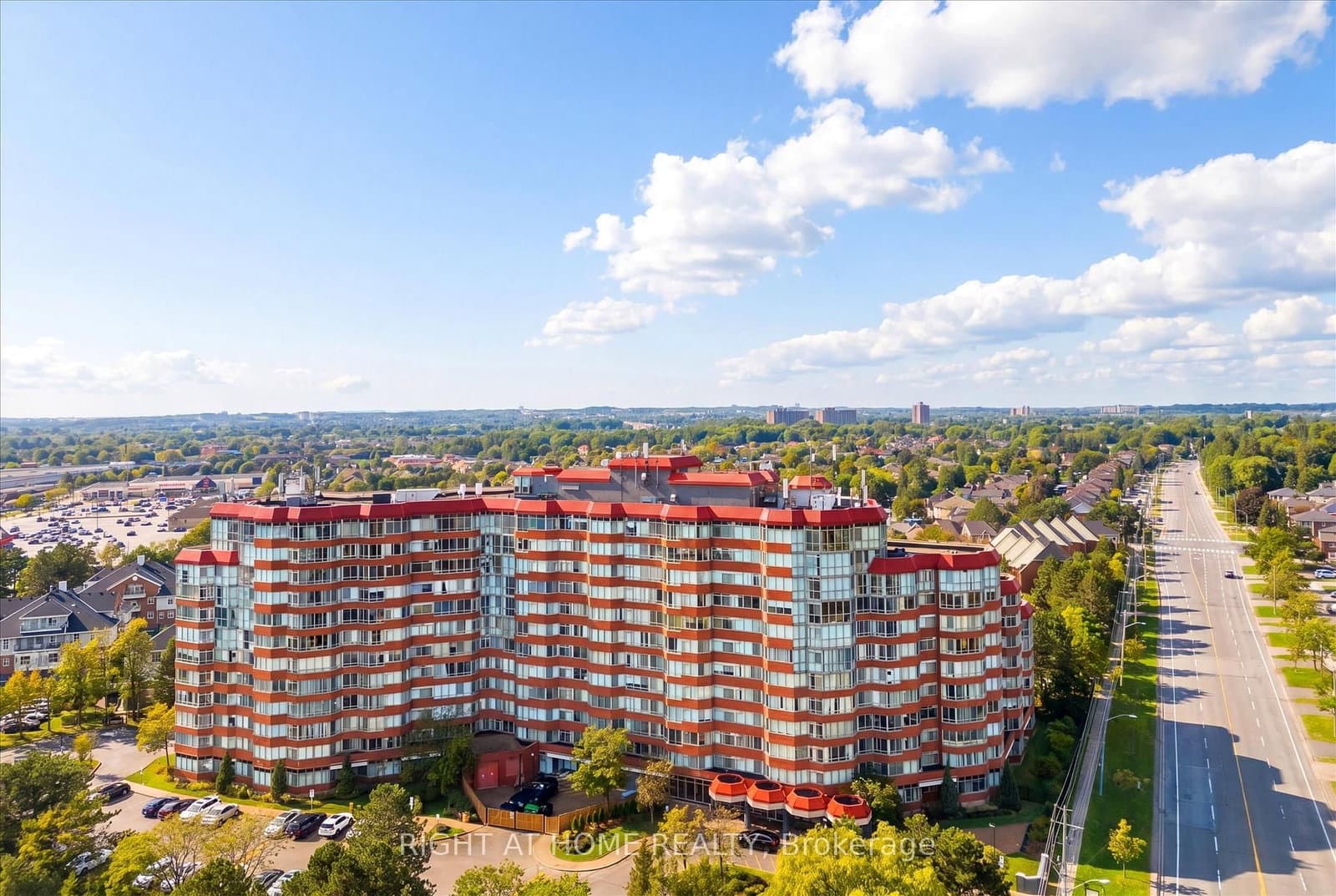 #824 - 11753 Sheppard Avenue E