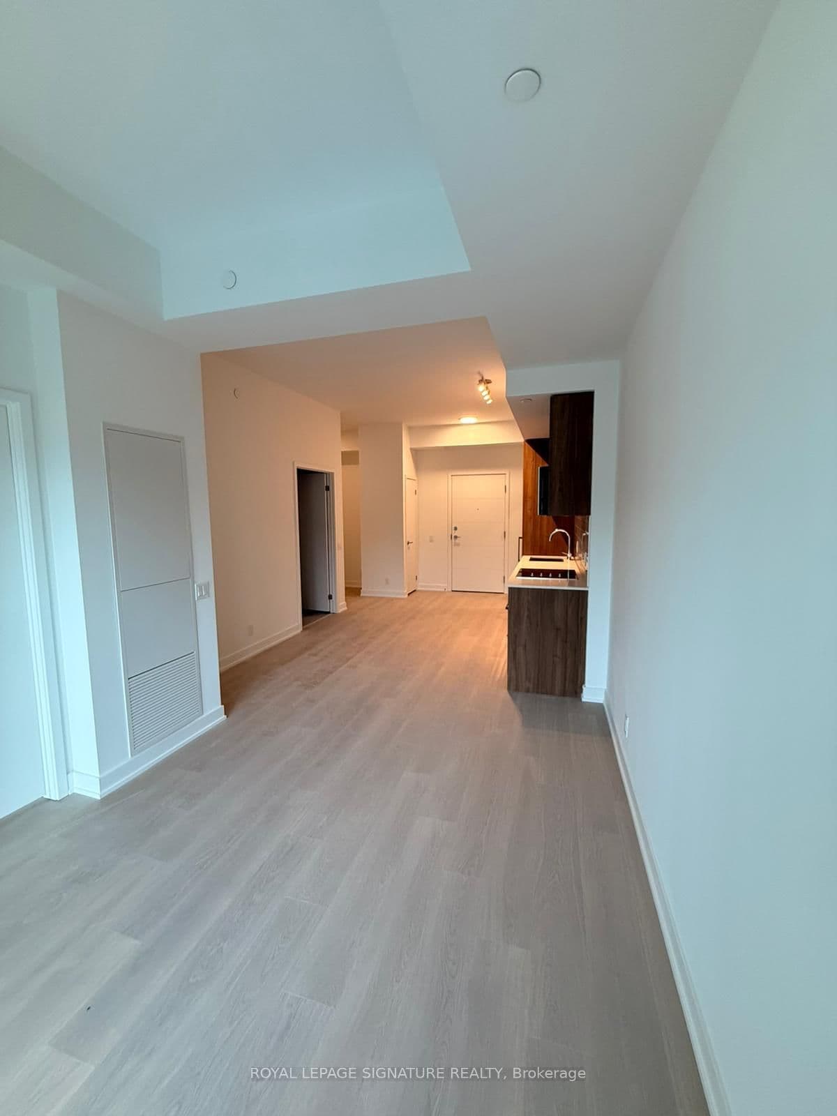 #310 - 743 Warden Avenue