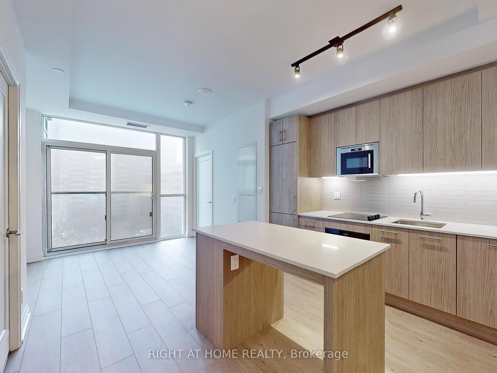 286 Main Street, Unit 611