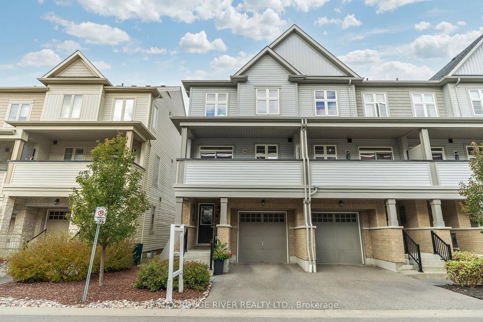 10 Westbury Way