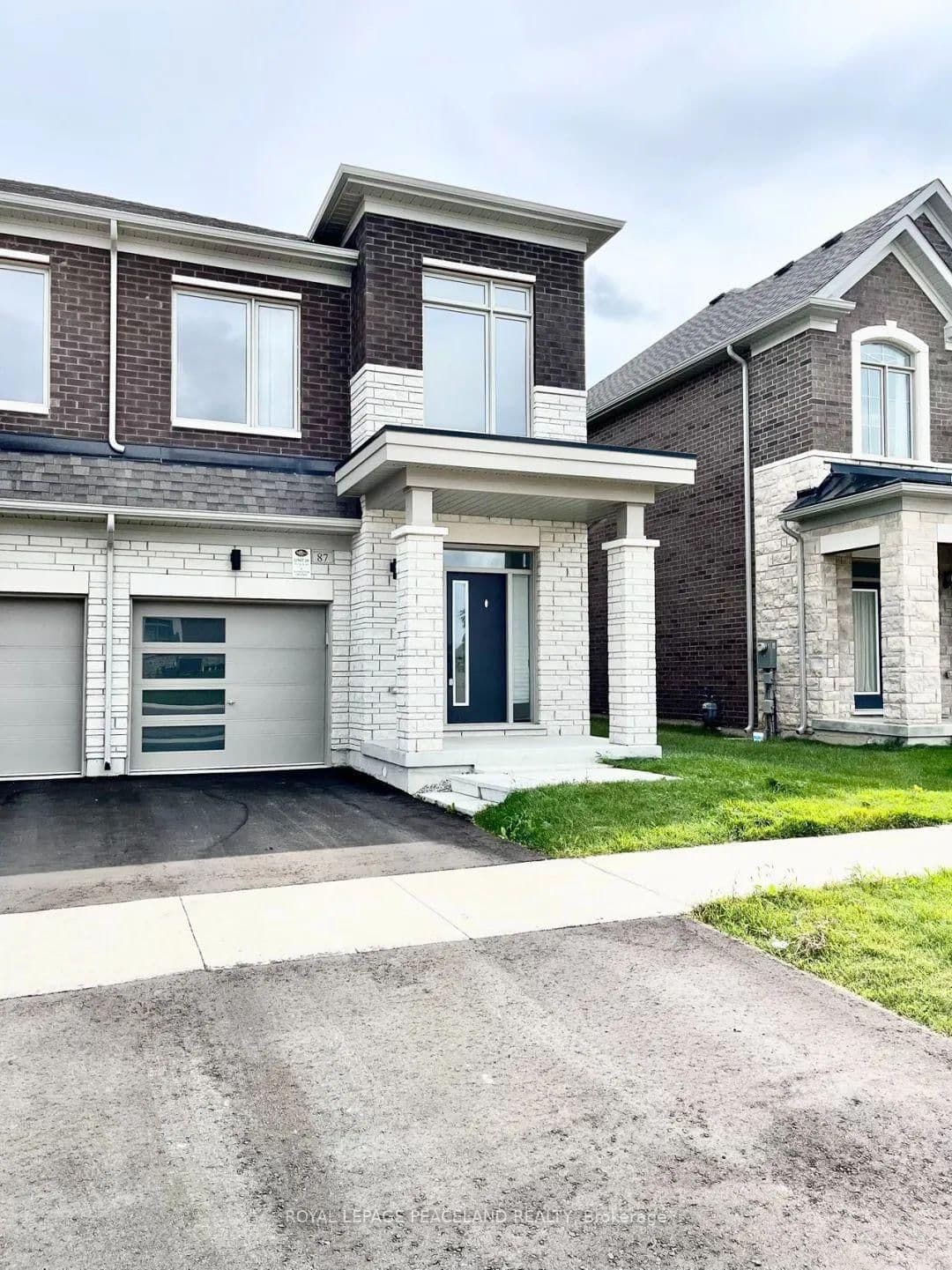 87 Schmeltzer Crescent