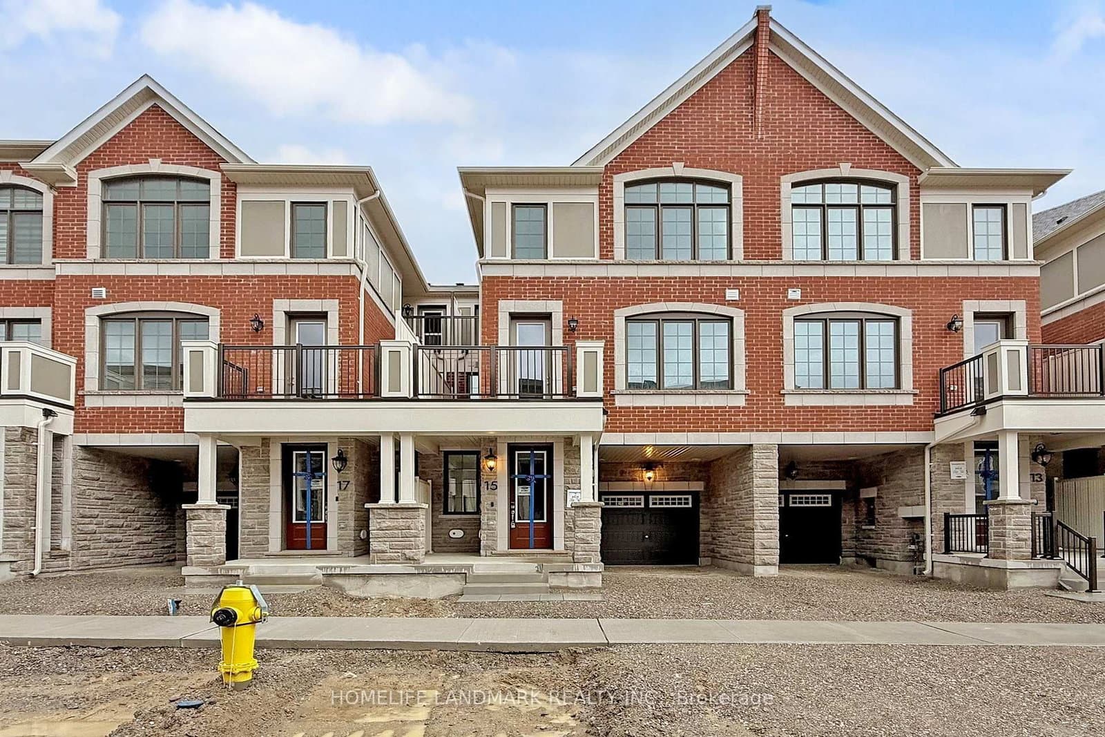 15 AVANI Avenue