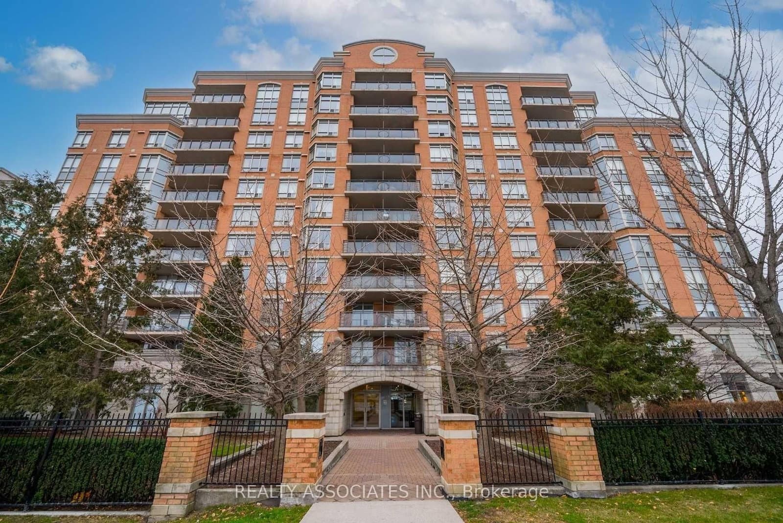 #303 - 130 Pond Drive