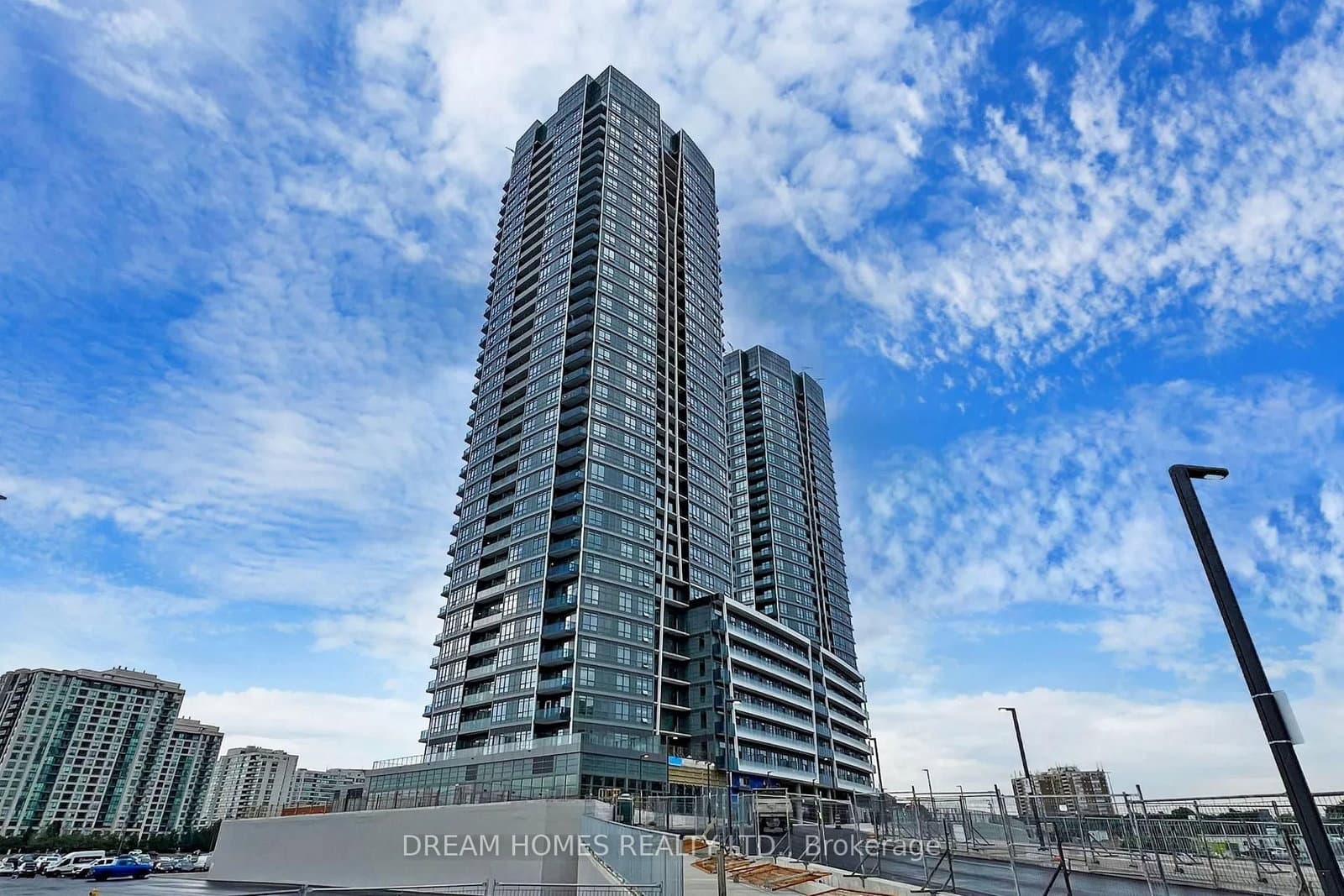 #3303 - 30 Upper Mall Way