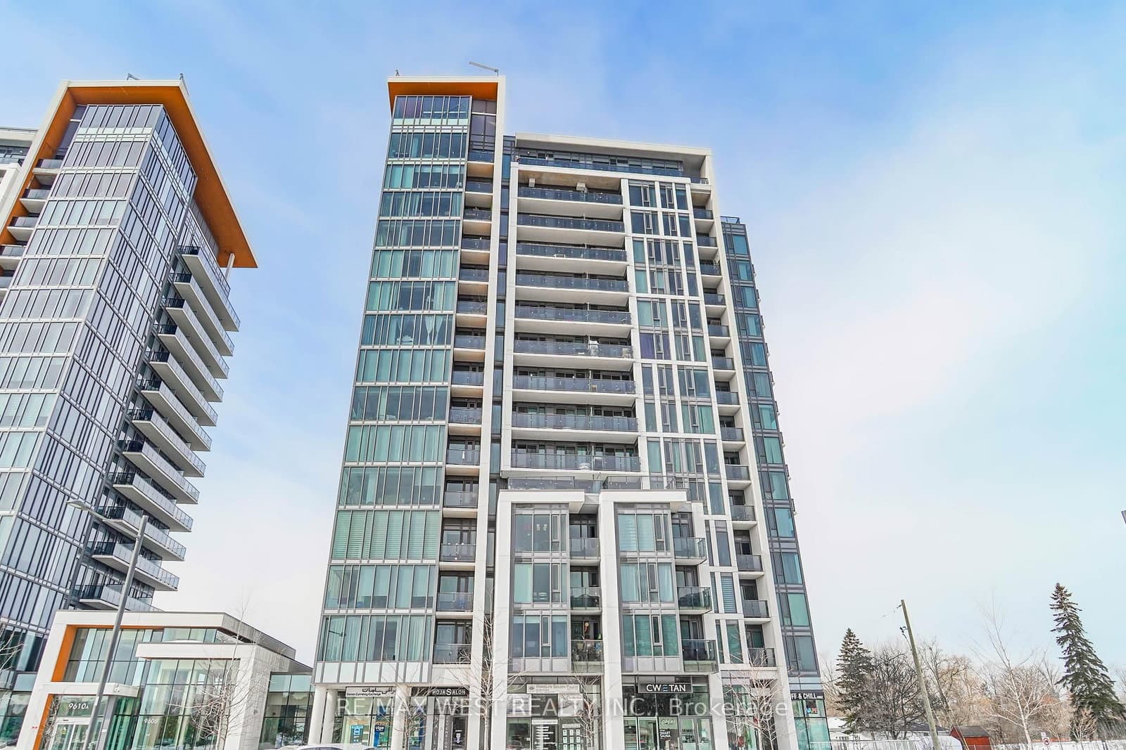 #201A - 9608 Yonge Street