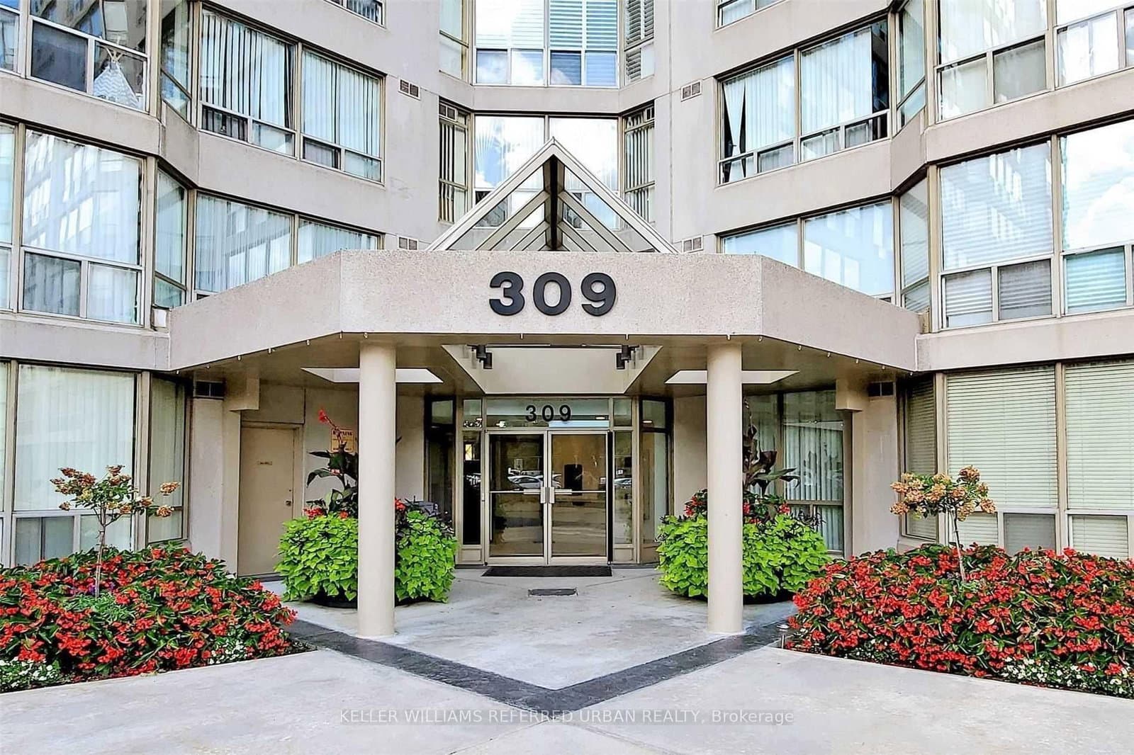 #420 - 309 Major Mackenzie Drive E