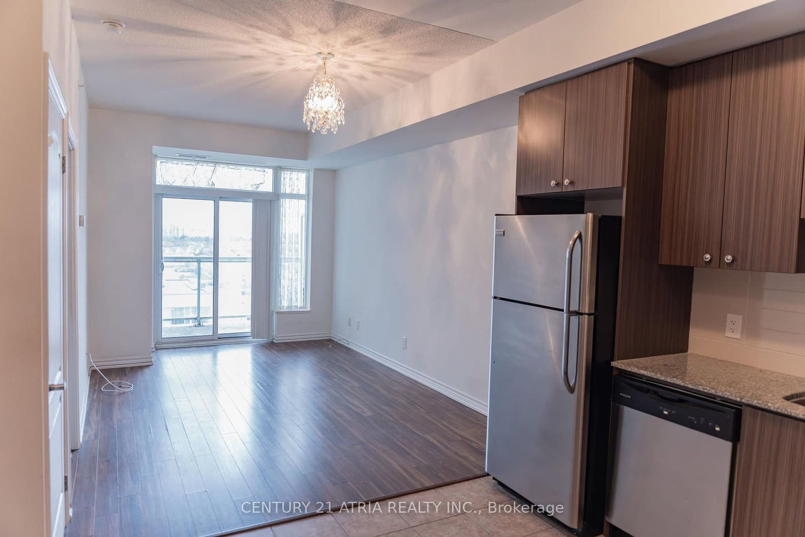 #902 - 8323 Kennedy Road