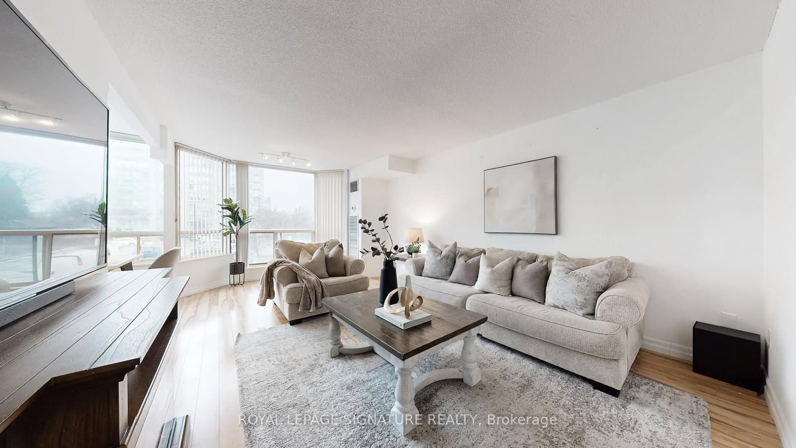 #212 - 175 Cedar Avenue
