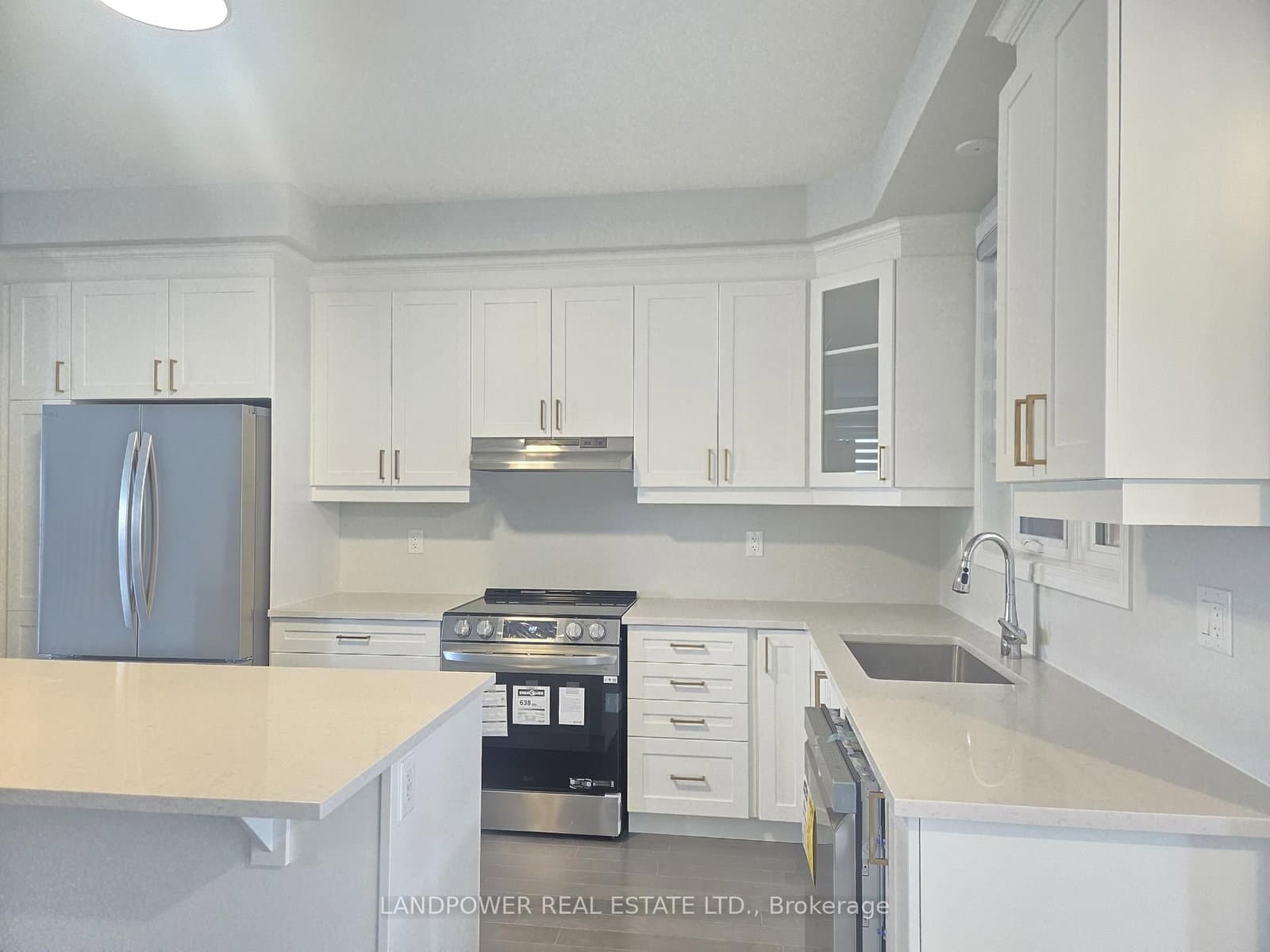 128 Avani Avenue