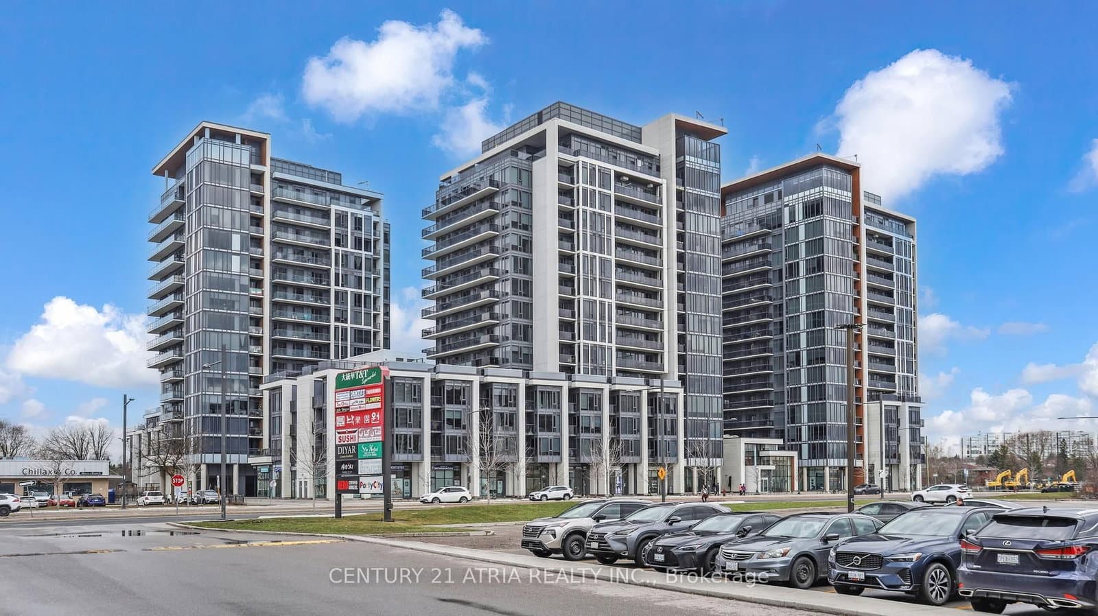 #207-B - 9600 Yonge Street