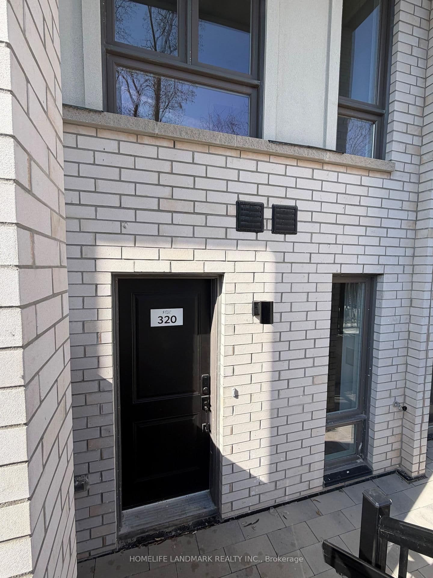5 Bancroft Lane, Unit 320