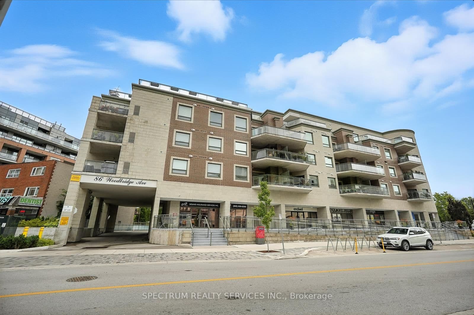 #411 - 86 Woodbridge Avenue