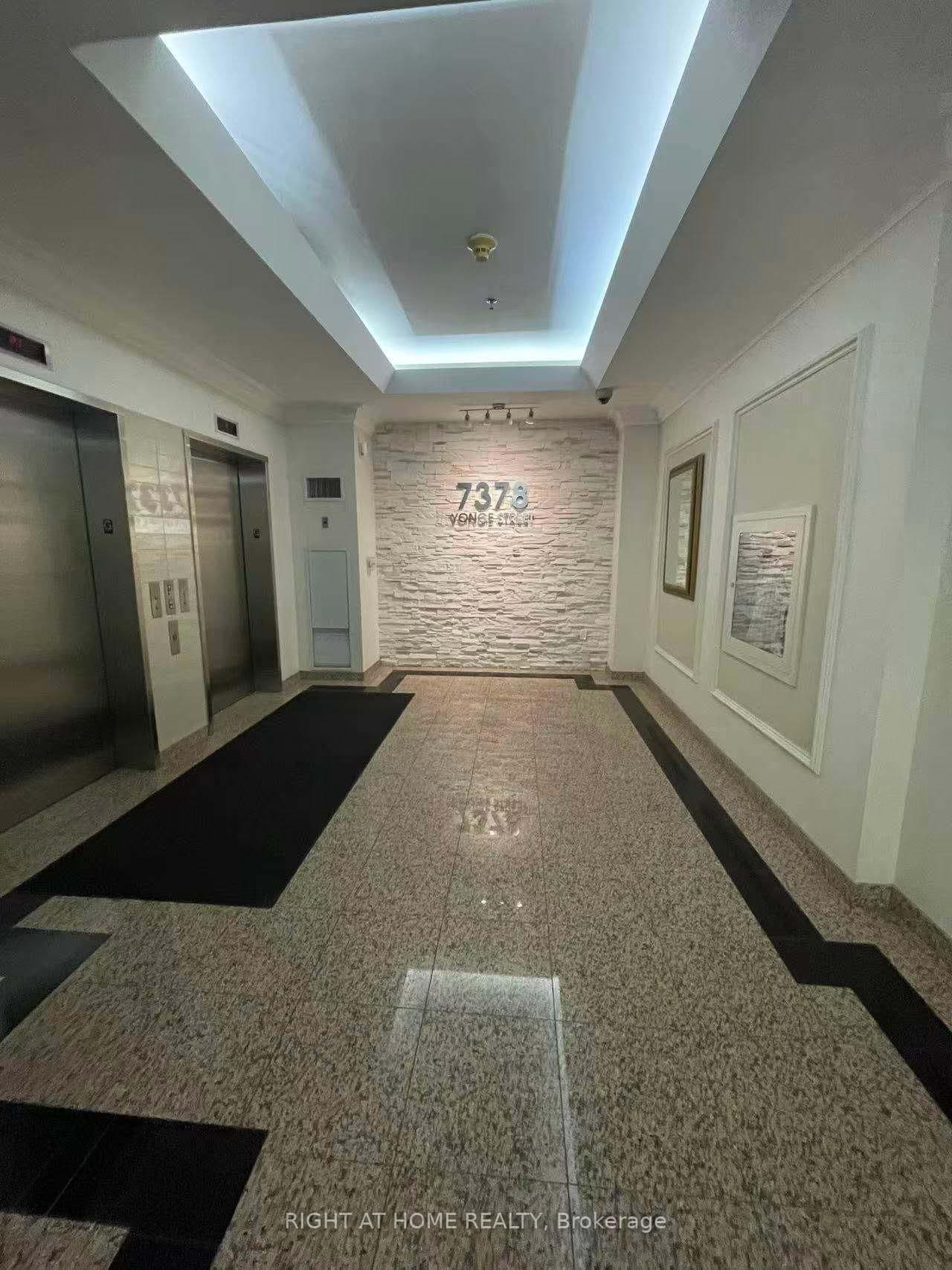 #212 - 7378 Yonge Street