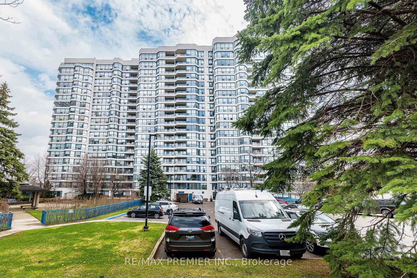 #1412 - 7300 Yonge Street