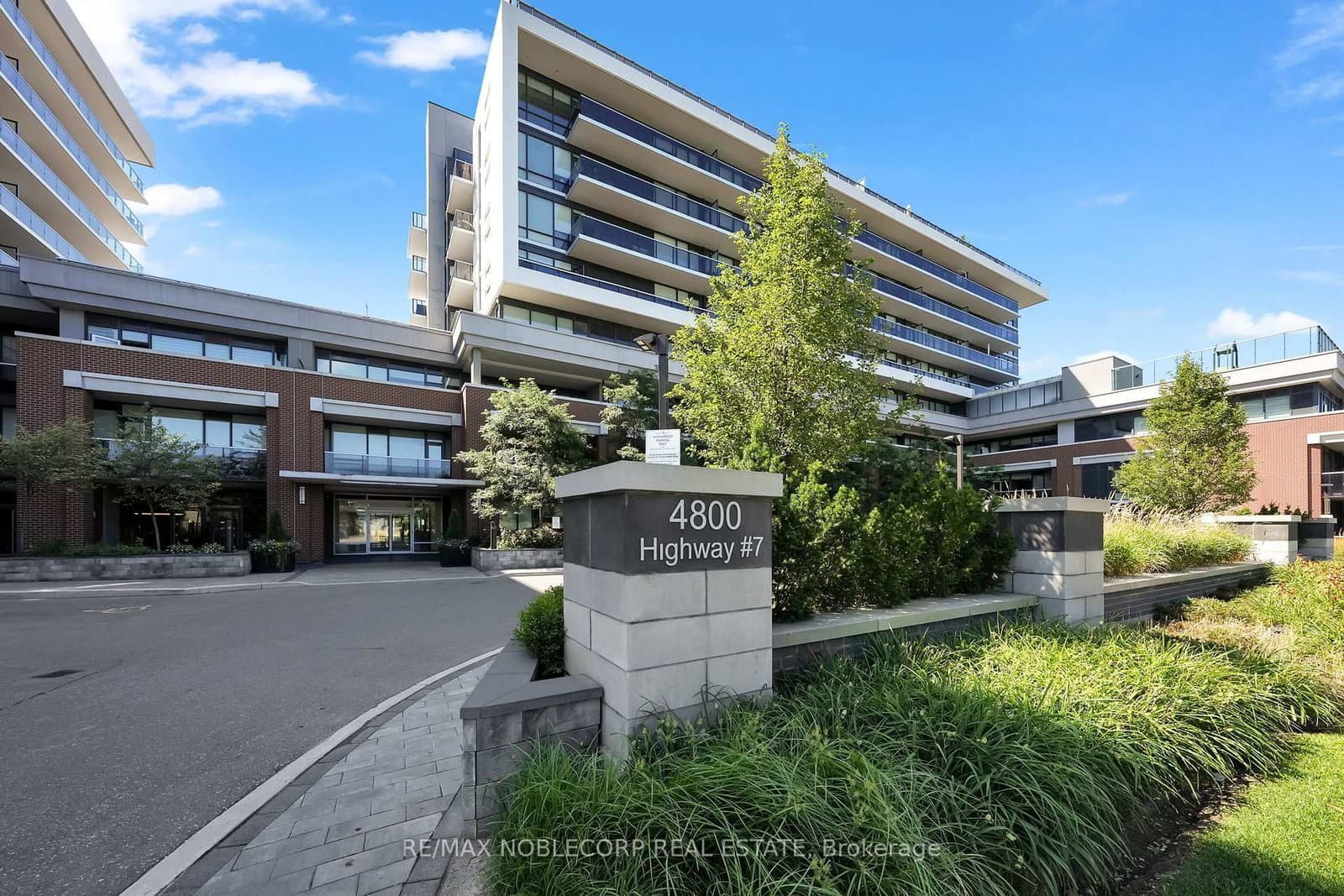 #421 - 4800 Highway 7