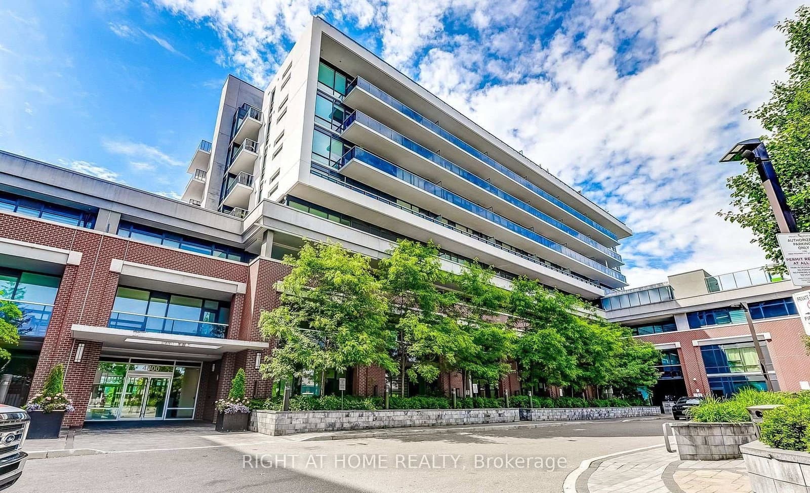 #103 - 4800 Highway 7